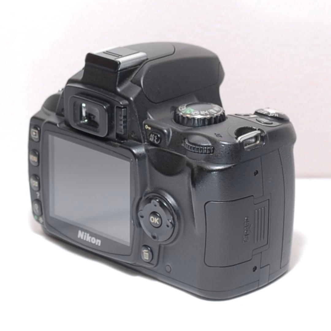 美品✨届いたらすぐに使えます✨Nikon D40✨シングルレンズ✨軽量モデル✨