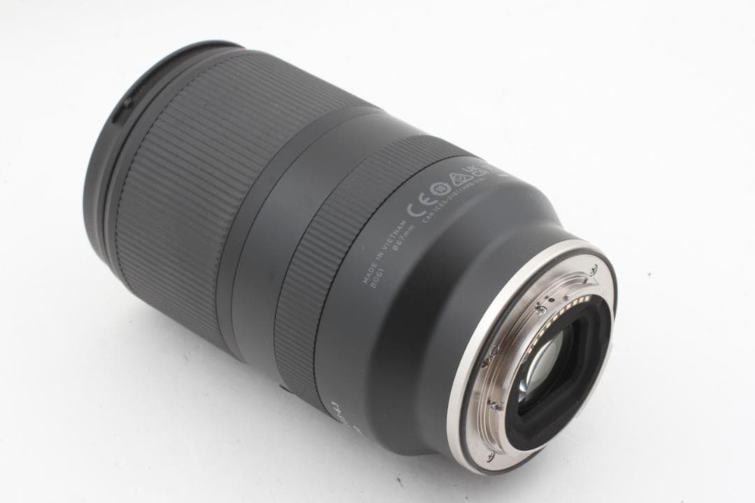 TAMRON 18-300mm F3.5-6.3 Di III-A レンズ