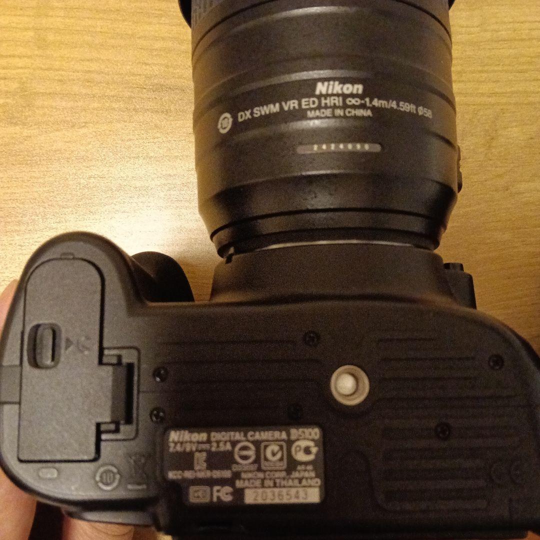 Nikon D5100 デジタル一眼レフカメラ ダブルズームキットストラップ付き