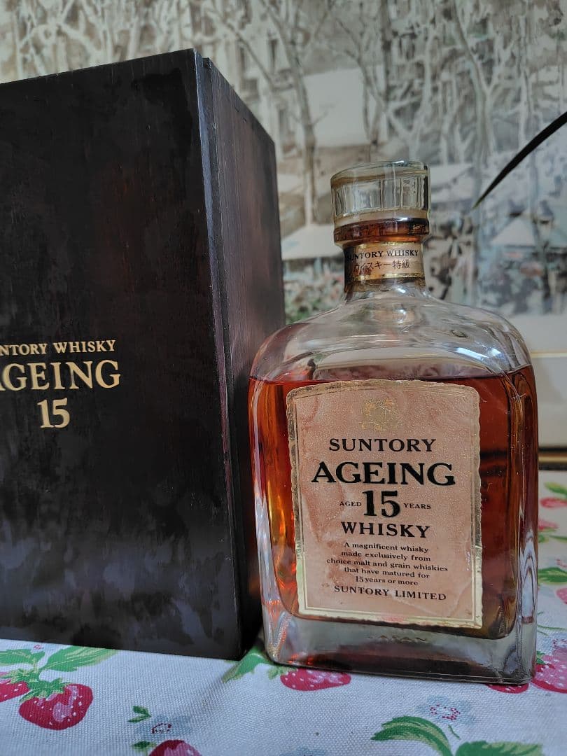 SUNTORY　WHISKY サントリー 　ウイスキー エイジング15年 木箱