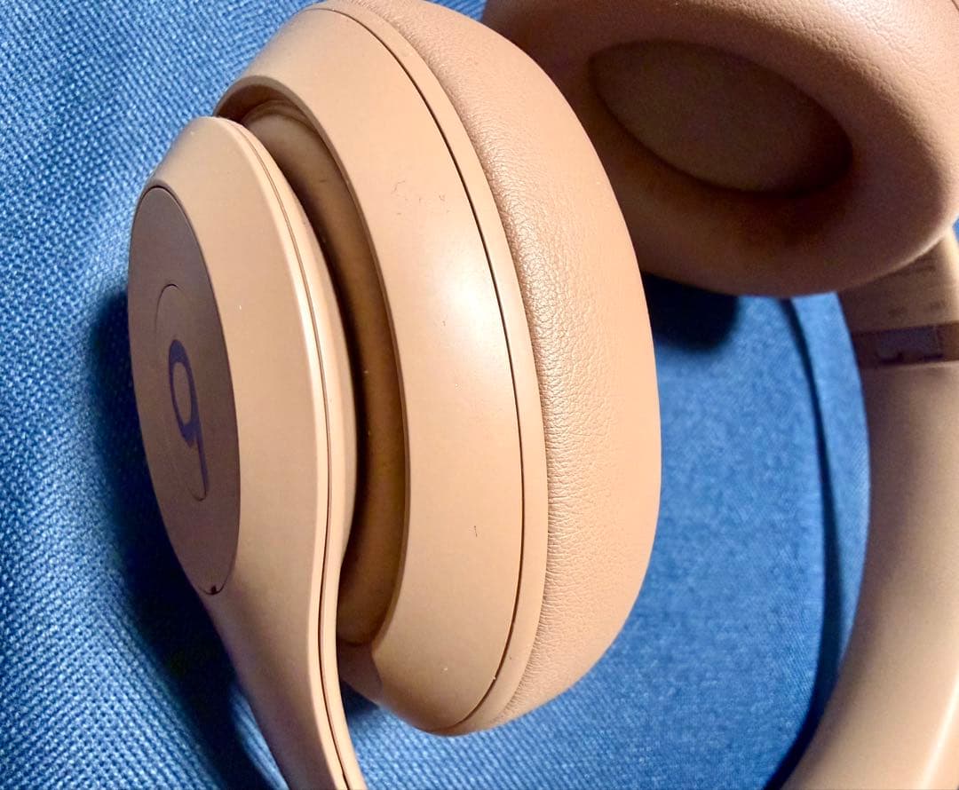 Beats Studio Pro x Kim Kardashian ヘッドフォン