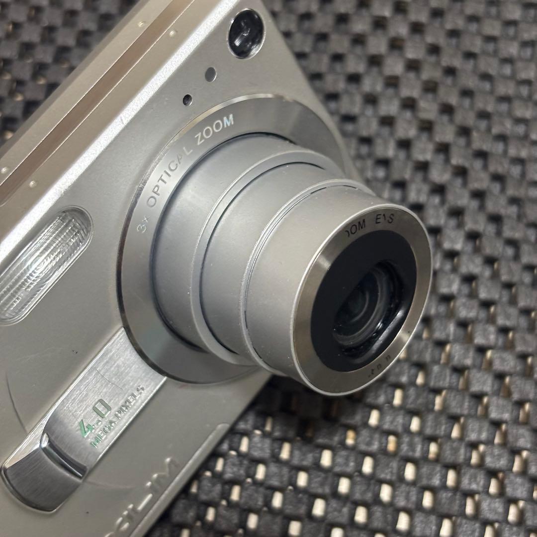 動作確認済 CASIO EXILIM EX-Z40 シルバー