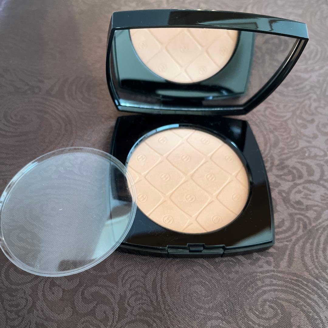 CHANEL フェイスパウダー&ブラシ