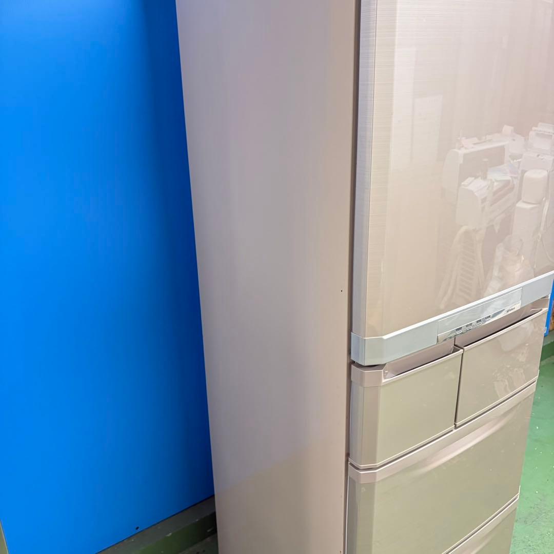 822 三菱　5ドア　大型　家庭用　冷蔵庫　大容量　極美品　運搬設置無料