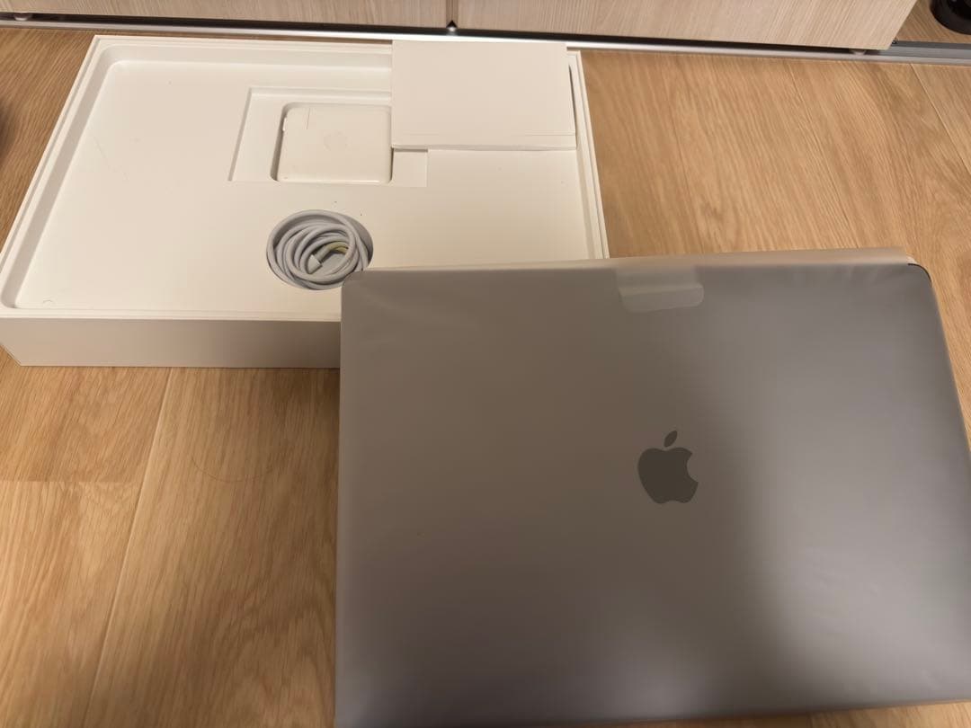 MacBookPro (純正キーボード付き)