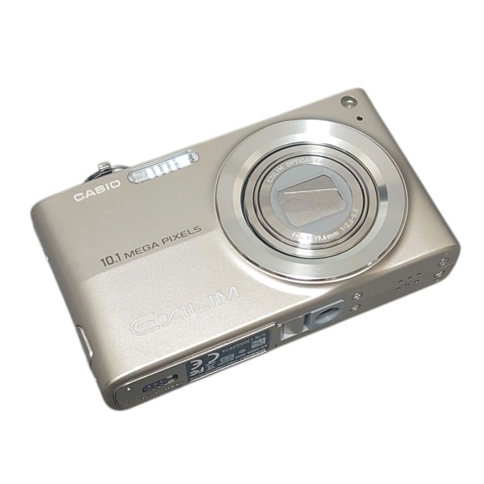 【美品】 CASIO EXILIM EX-Z200デジタルカメラ 充電器新品