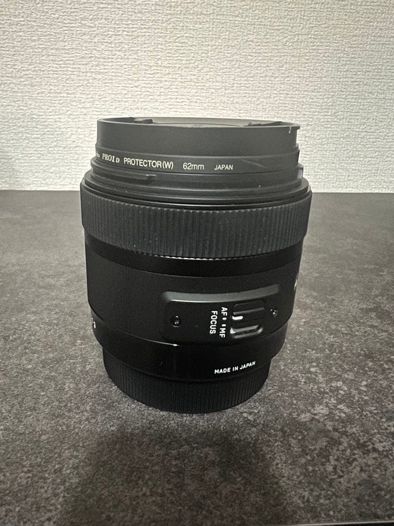 美品 シグマSIGMA 単焦点レンズ 30mm F1.4 Art