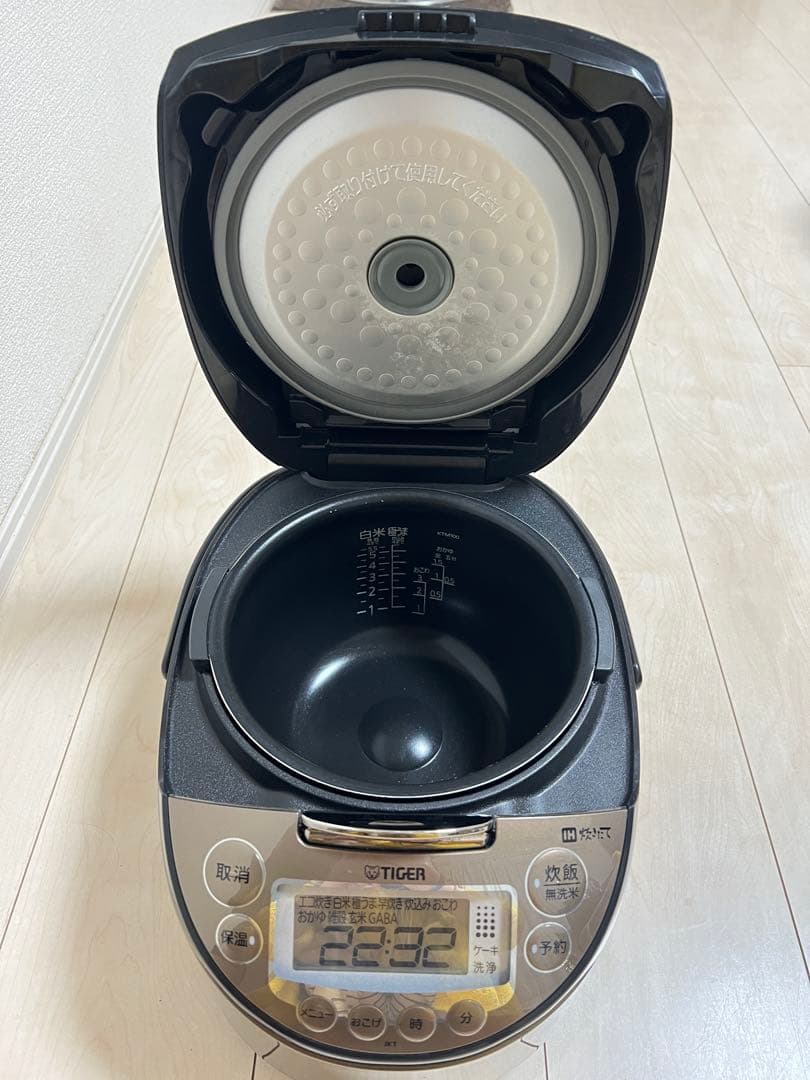 【美品・2020年製】タイガー IH炊飯器 炊きたて5.5合 ダークブラウン