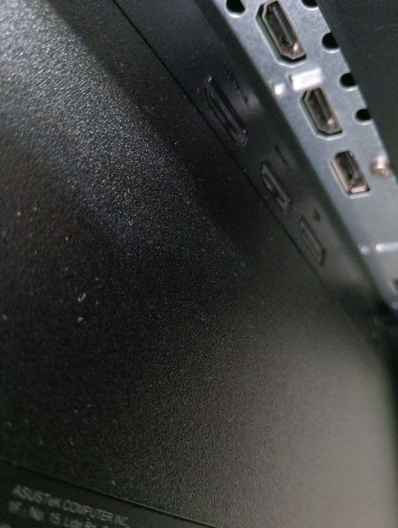 ASUS TUFGaming VG32VQ 31.5型ゲーミングモニター