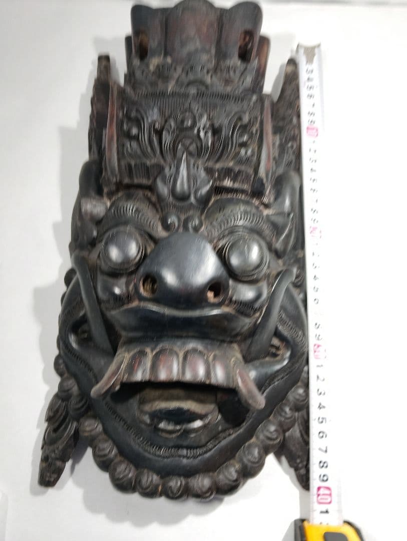 ジャカルタ木彫神面