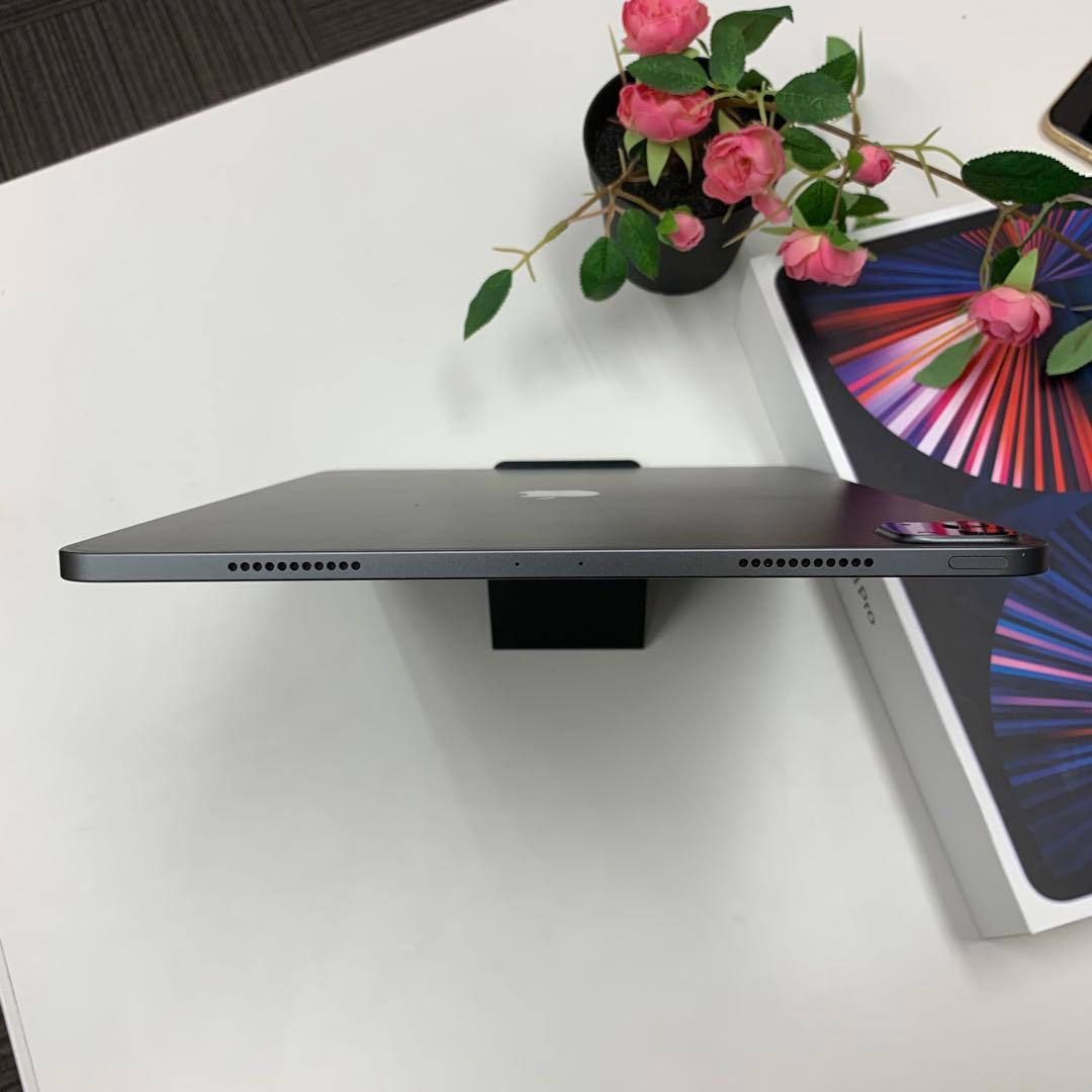 iPad Pro 12.9インチ(第5世代) WiFi 256GB