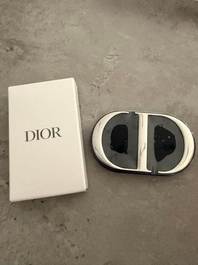 DIOR ノベルティ　スマホスタンド　ミラー