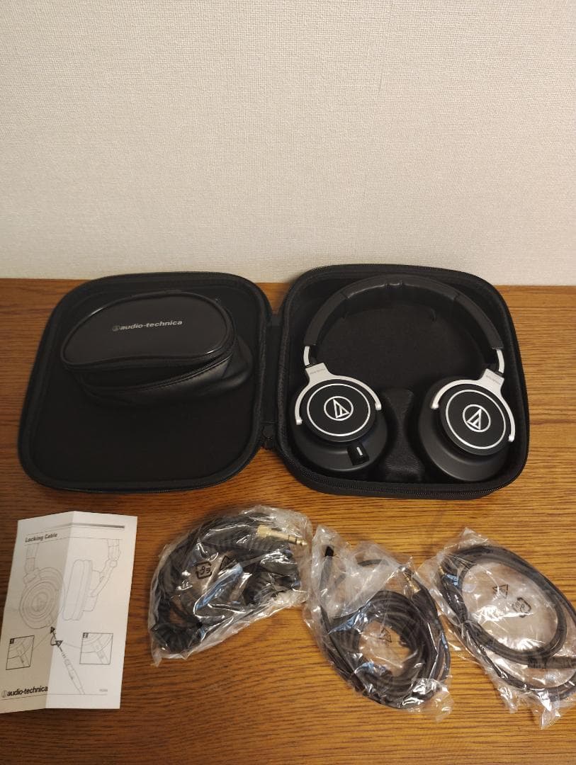 audio-technica ATH-M70xヘッドホン キャリングケース付き