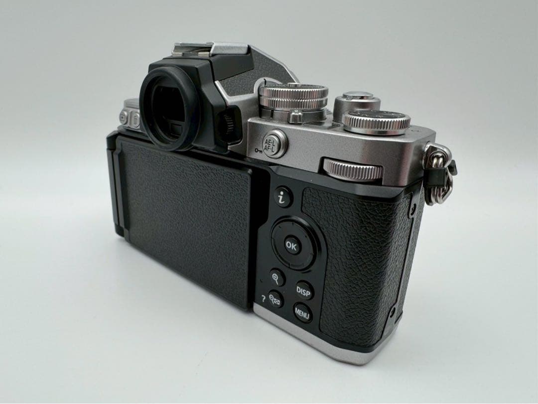 ☆美品【NIKON】Zfc + NIKKOR Z 16-50mm ニコン