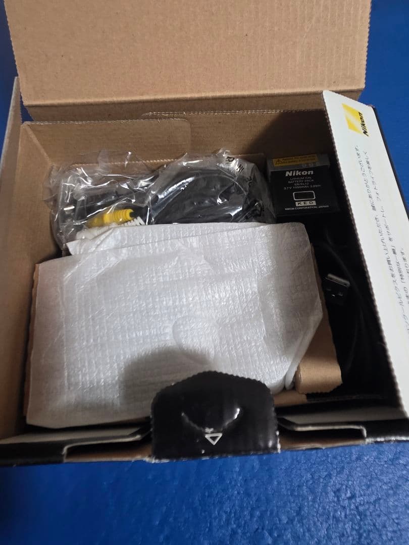 極美品　COOLPIX S6000　動作確認済