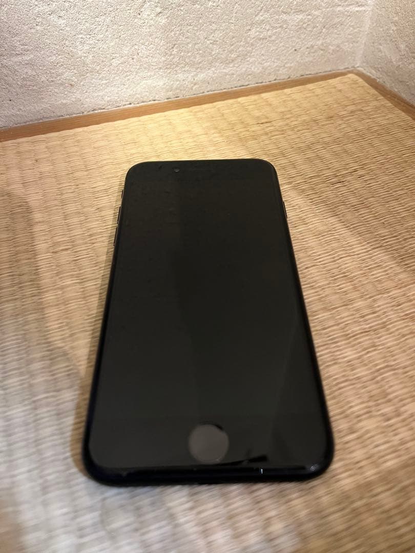 【付属品：新品】Apple iPhone SE 第2世代 128GB 黒