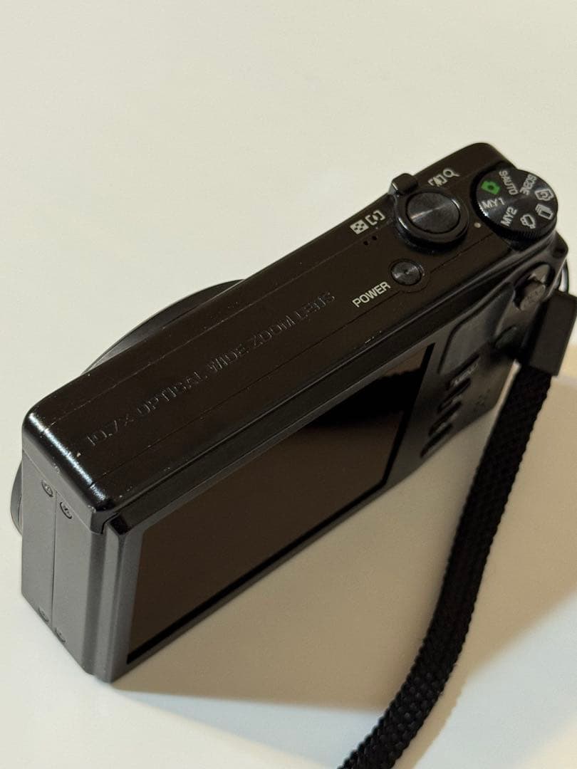 【美品】RICOH コンパクトデジタルカメラ CX5