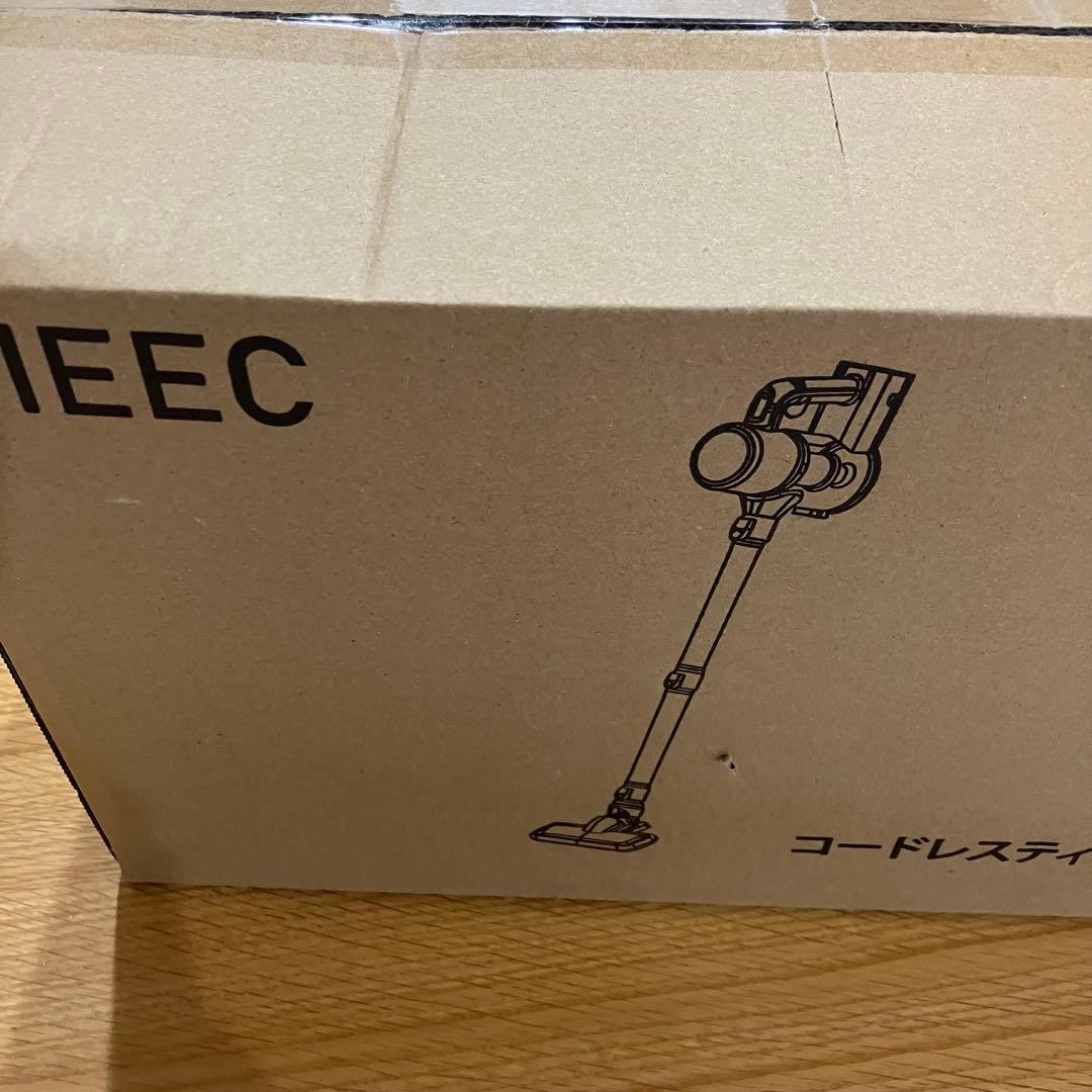 ❤️大特価❤️ コードレス掃除機　サイクロン　多機能　多重濾過　多種類ノズル