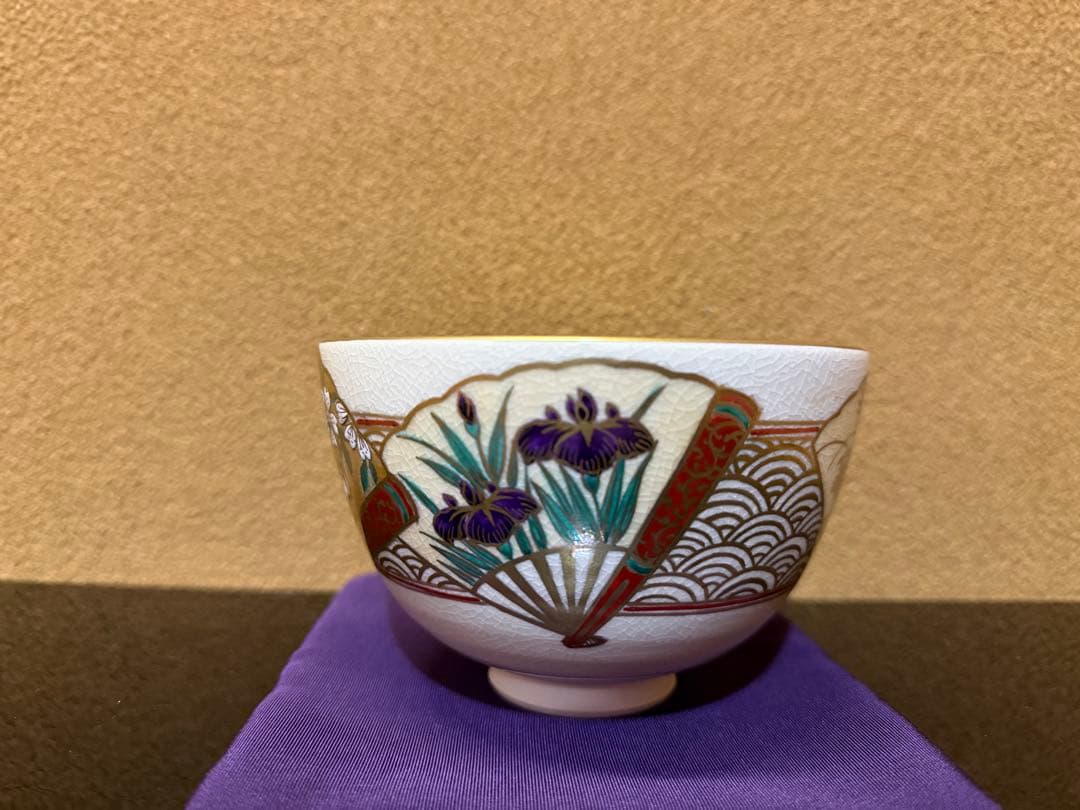 清閑寺　杉田祥平　色絵青海波扇面画茶碗　共箱