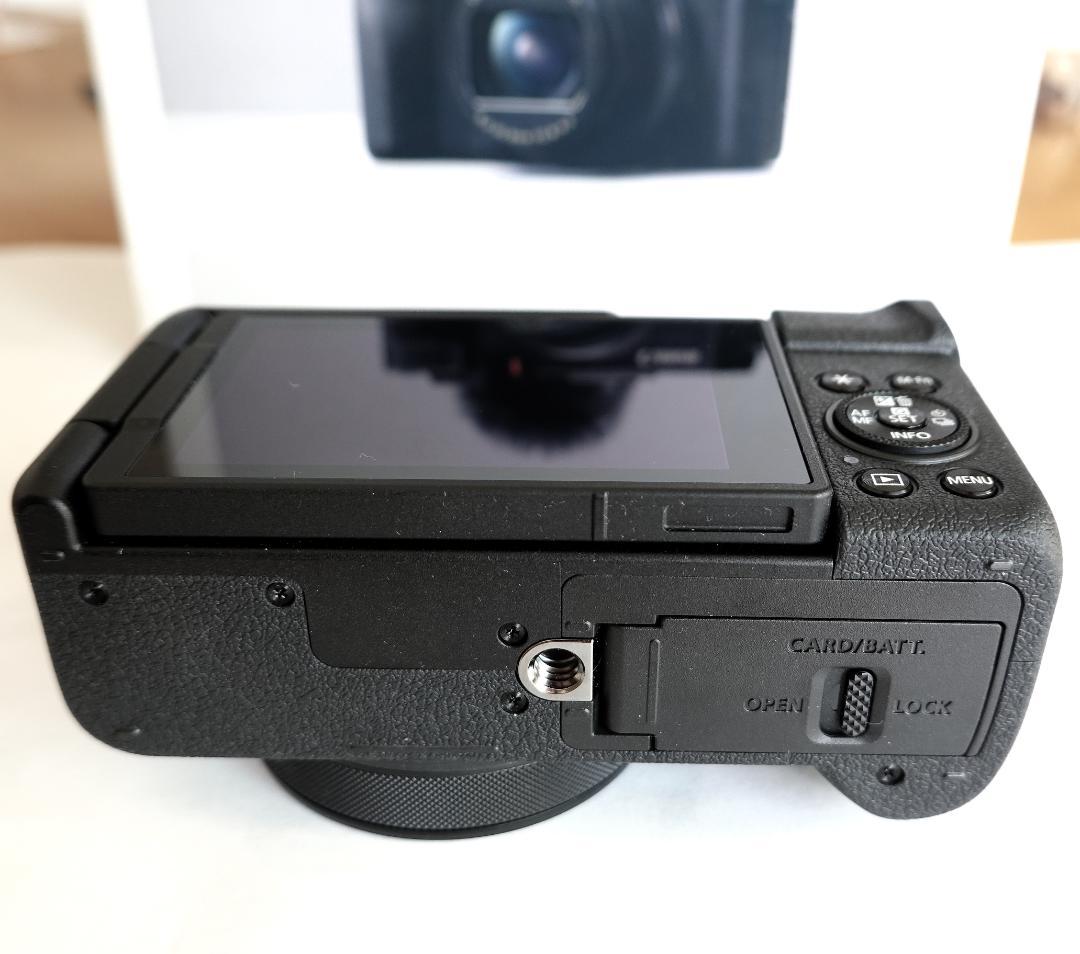 新品同様　Canon Vlogカメラ PowerShot V1