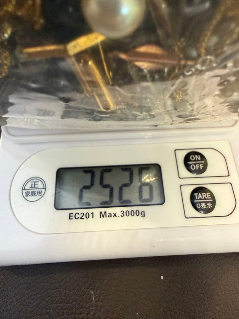 イミテーションアクセサリー 珊瑚など まとめ売り 約2.5kg