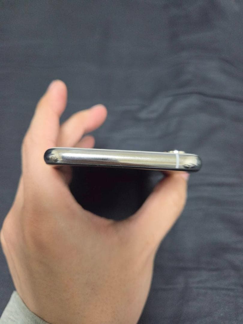 【美品】iPhoneXs 本体 256GB シルバー SIMロックあり