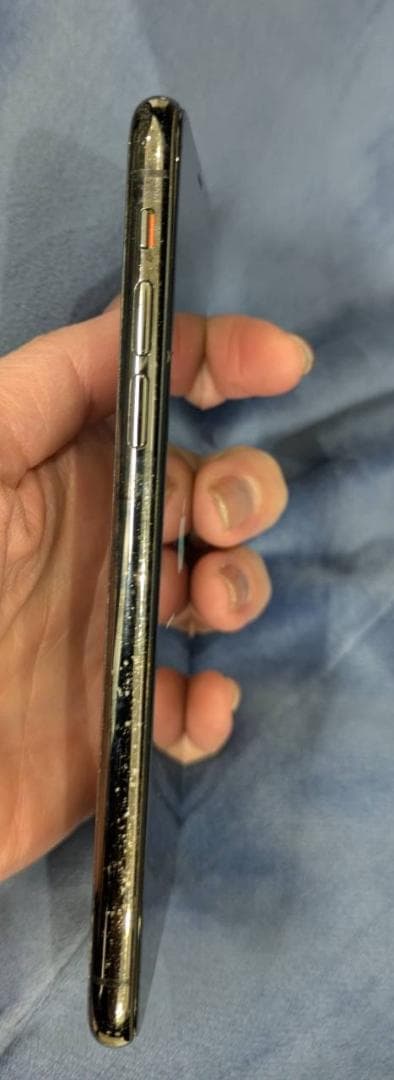 【ジャンク】iPhone XS 256GB（バッテリー75%）