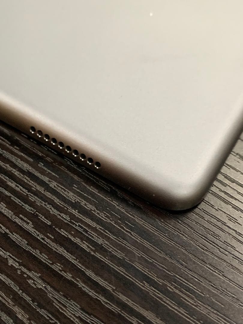 iPad Pro12.9㌅第２世代セルラーモデル