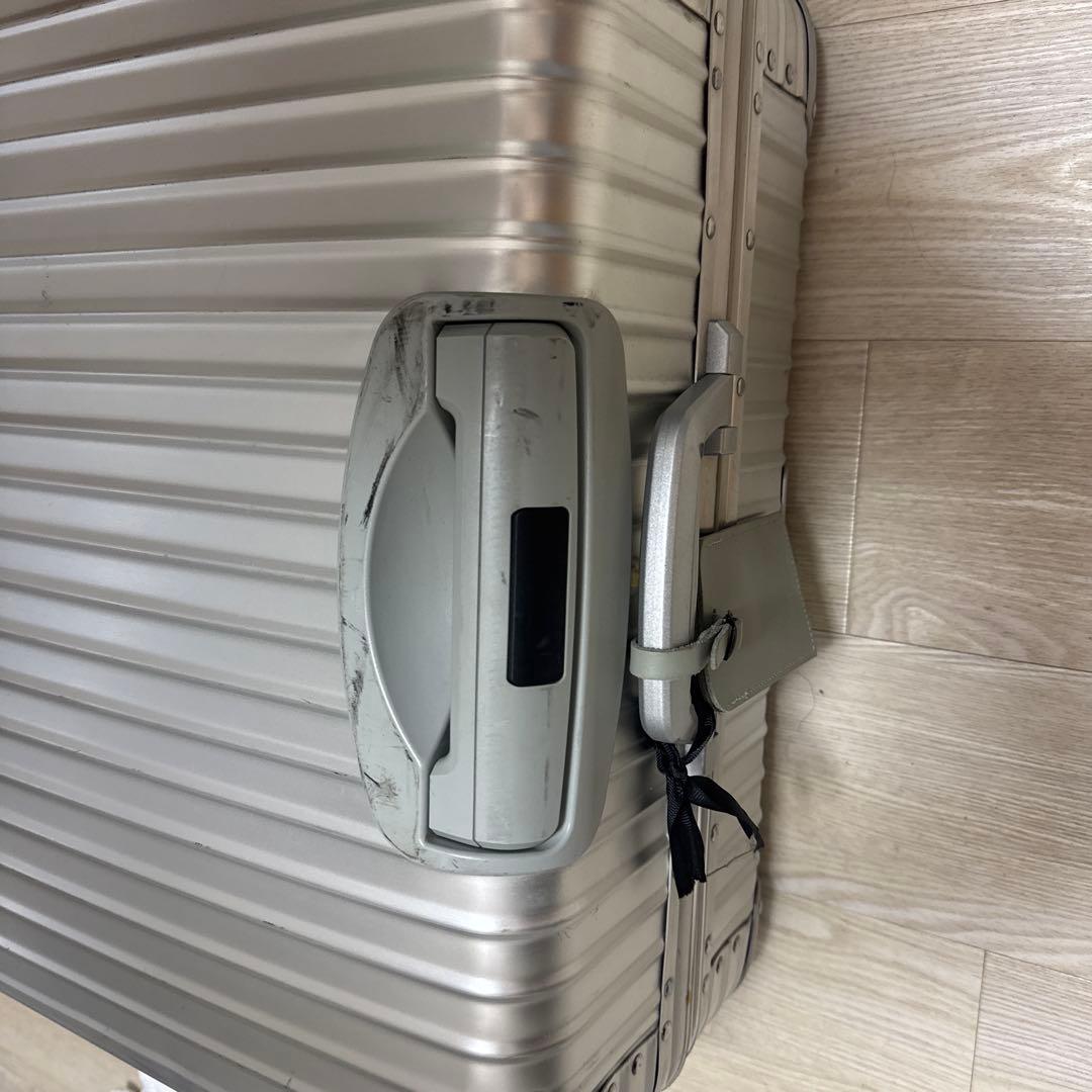 rimowa 中古品です83x54x26 32インチキャスターバック