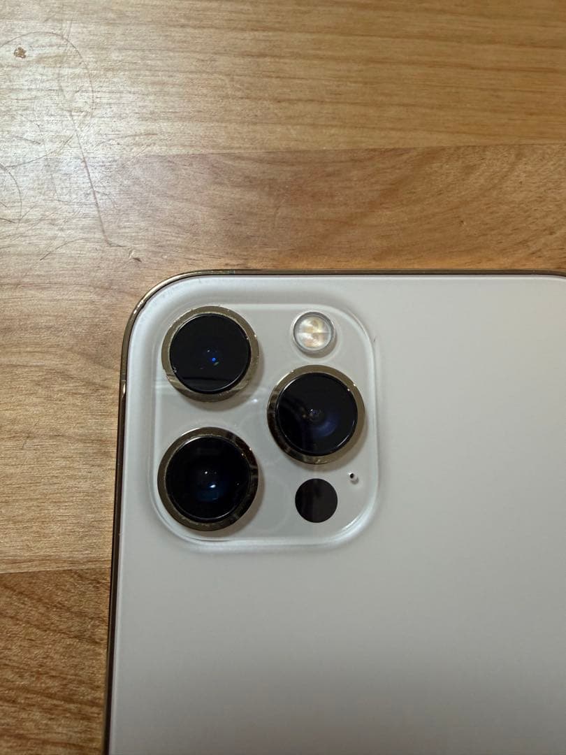 iPhone12promax 128G ゴールド 傷あり
