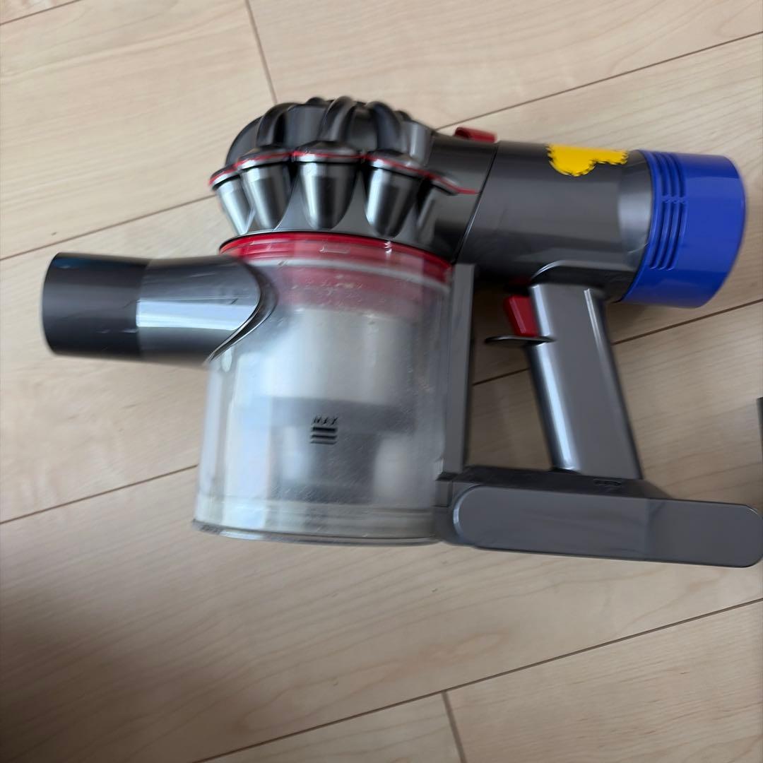 dyson ダイソン V8 SV10 コードレスクリーナー