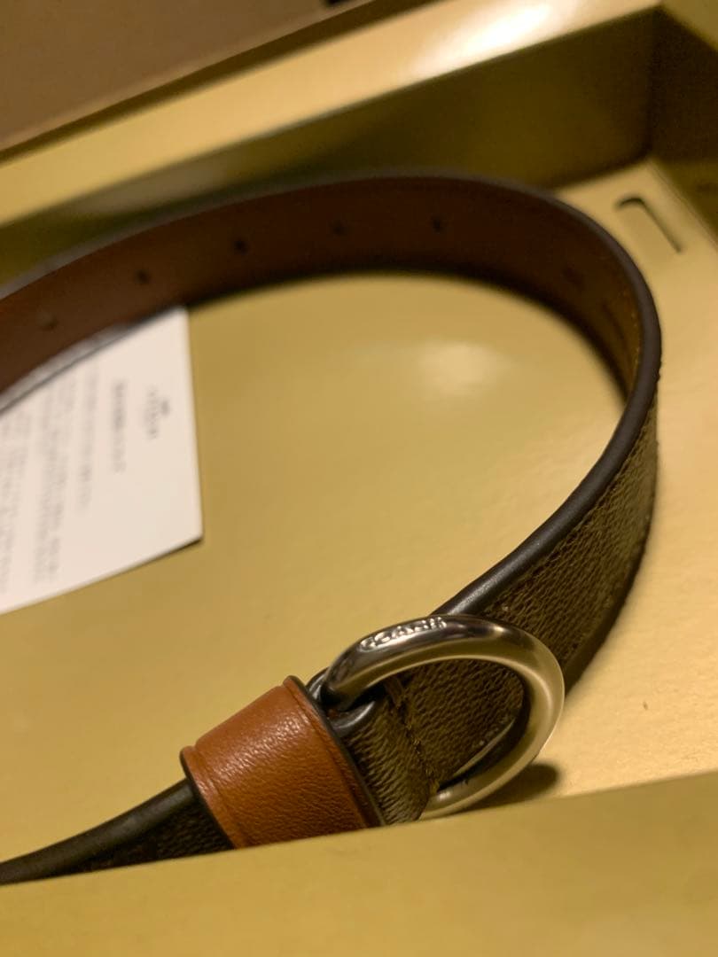 COACH レザー首輪 骨型チャーム付き