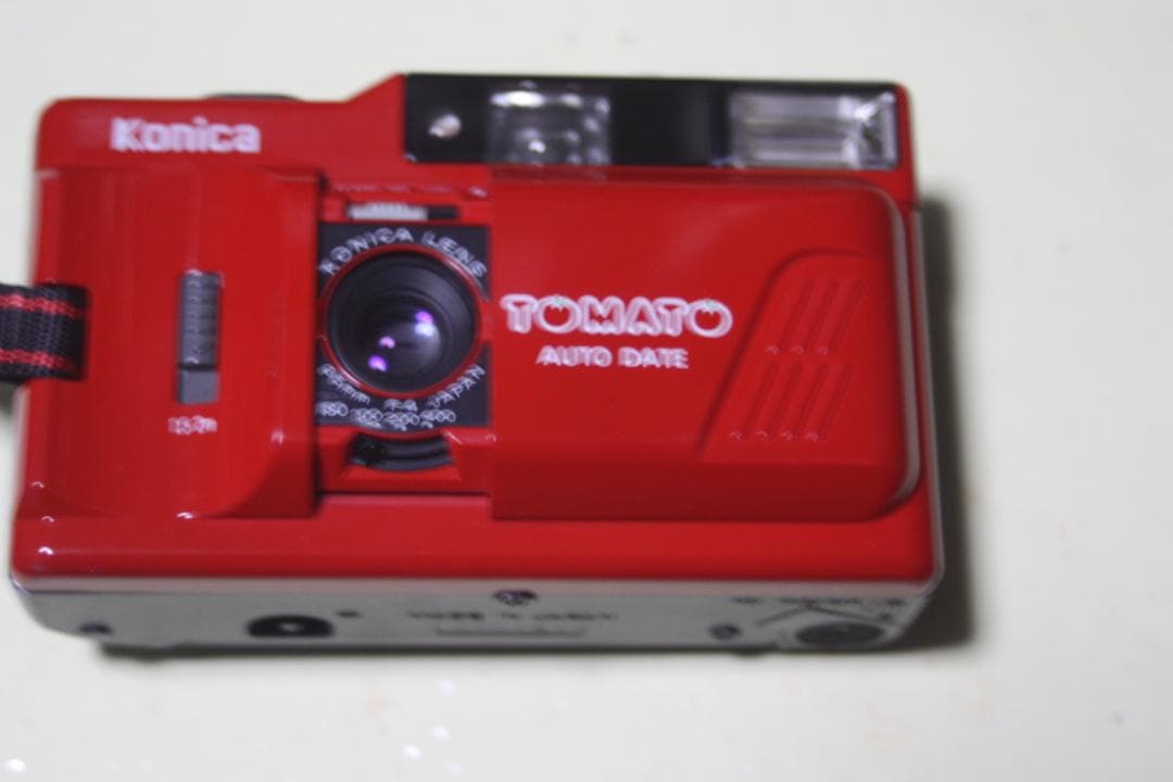 コニカ　TOMATO コンパクトフィルムカメラ 動作品　美品