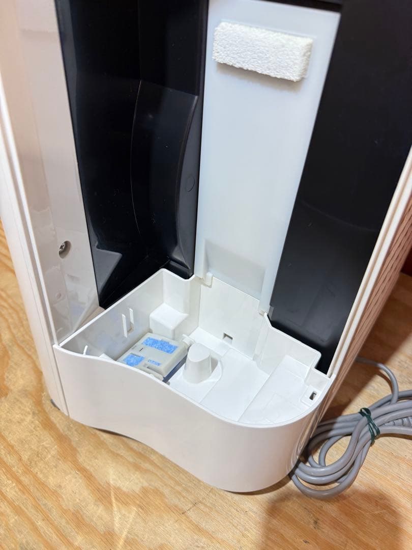 SHARP シャープ KC-F70-W 加湿空気清浄機　2022年製