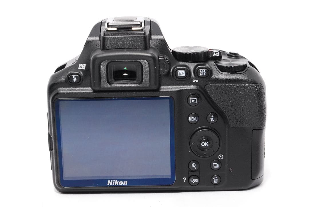 ◆Nikon D3500◆ショット数7613回◆一眼レフカメラ◆美品◆すぐ使える