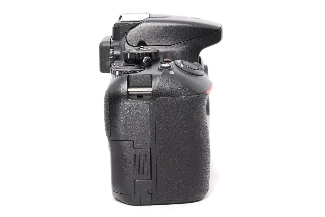 ◆Nikon D3500◆ショット数7613回◆一眼レフカメラ◆美品◆すぐ使える