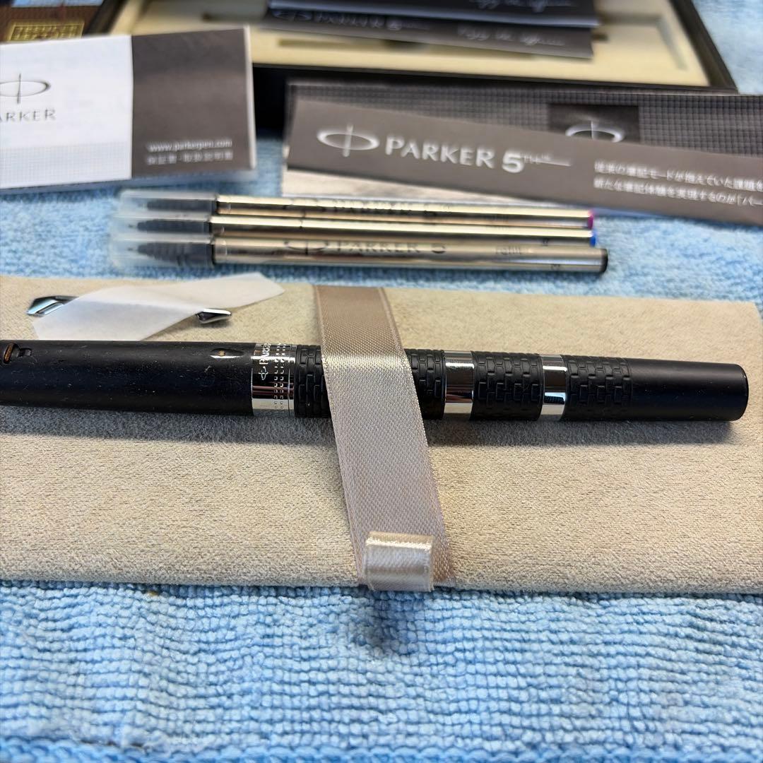 PARKER インジェニュイティ ブラックラバーメタル＋パイロットケース、青黒赤