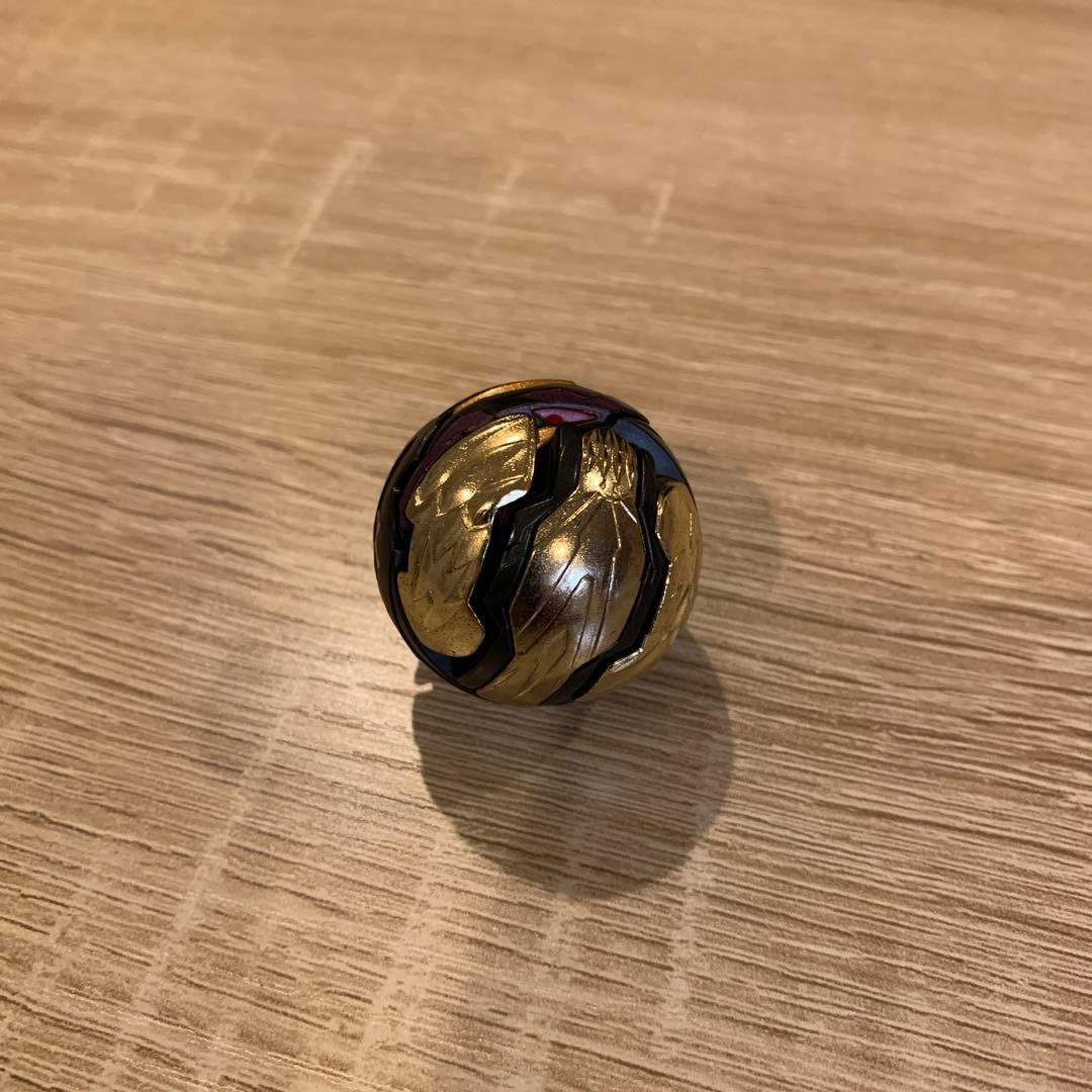 爆丸　覇タヴァネル　ゲートカード（シルバー）１枚 部品6個つき