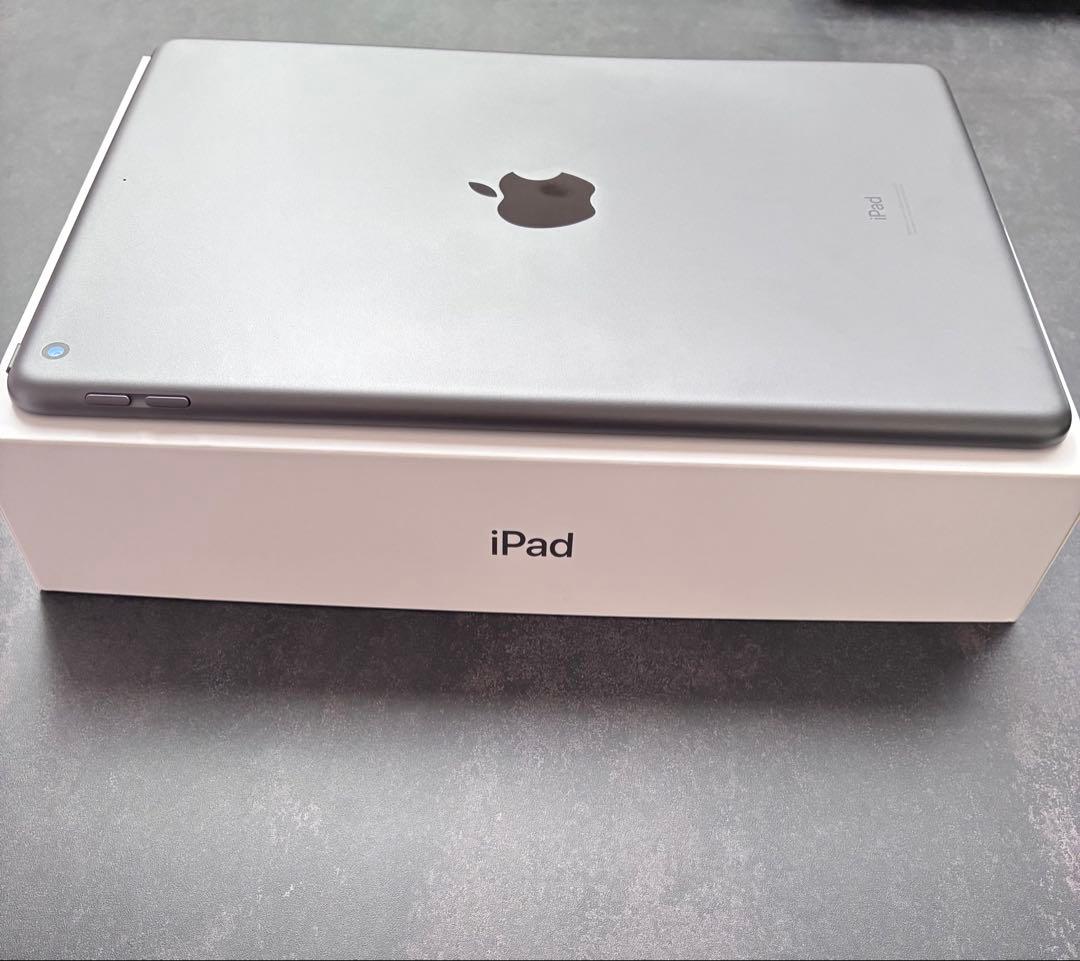 【Apple】 iPad （第8世代）32G スペースグレー Wi-Fiモデル