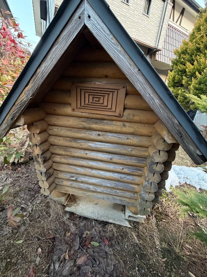 木製犬小屋 金属屋根