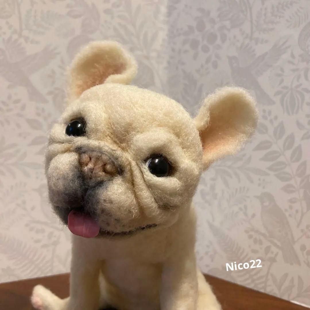 羊毛フェルト　ハンドメイド　フレブル