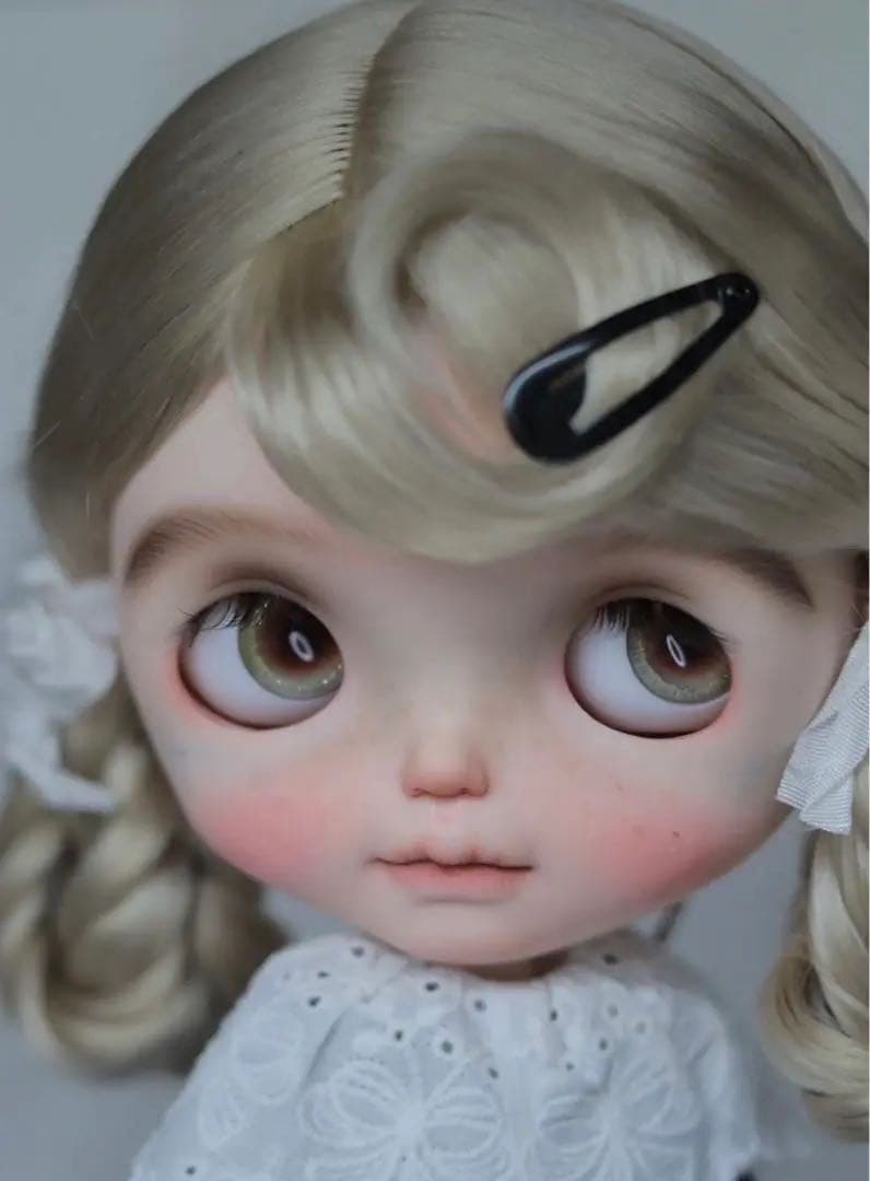 カスタムブライス 海外作家様 柔らかい ナチュラルメイク ふんわり 優しい ②