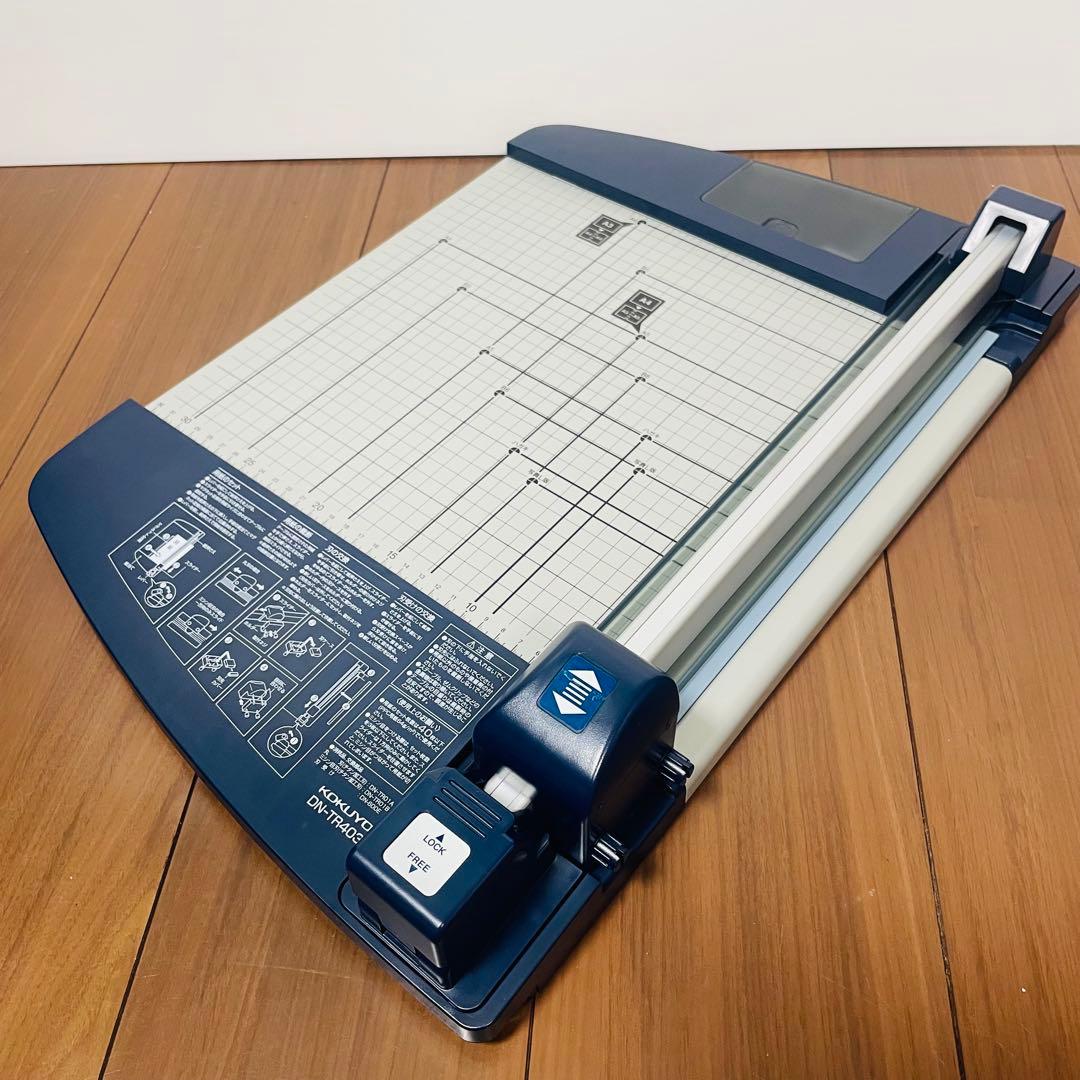 美品　箱付き　KOKUYO DN-TR403 ロータリー式ペーパーカッター