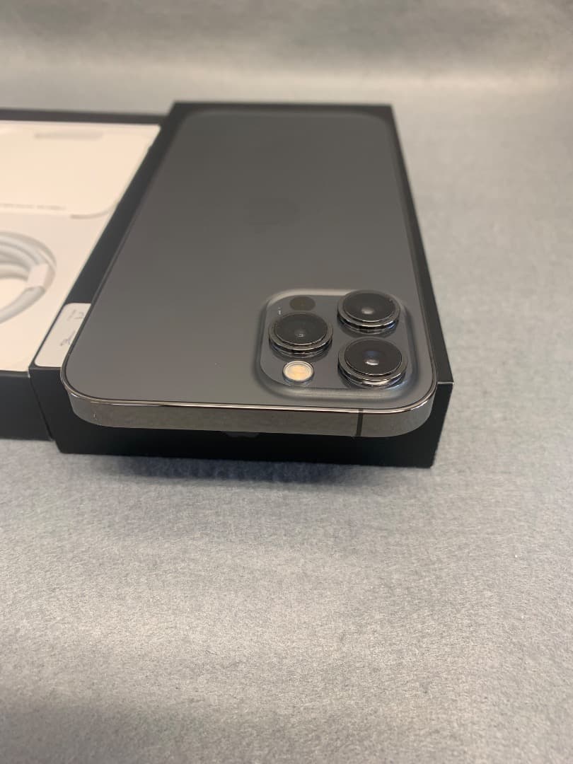 美品　国内版　SIMフリー　iPhone12 Pro Max 256GB