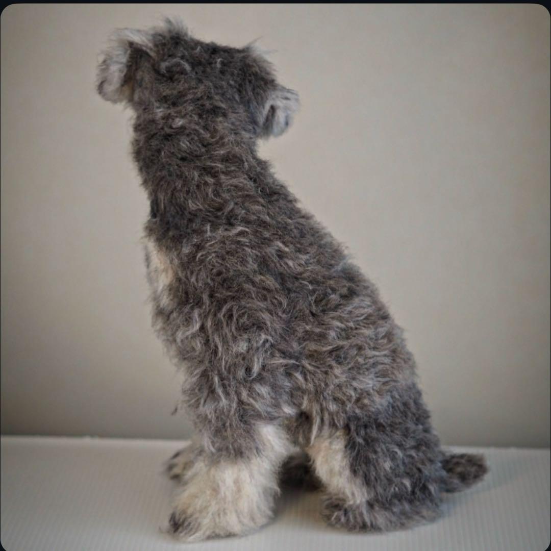 羊毛フェルト　シュナウザー　振り返りお座り　犬　トリミング前　一点物