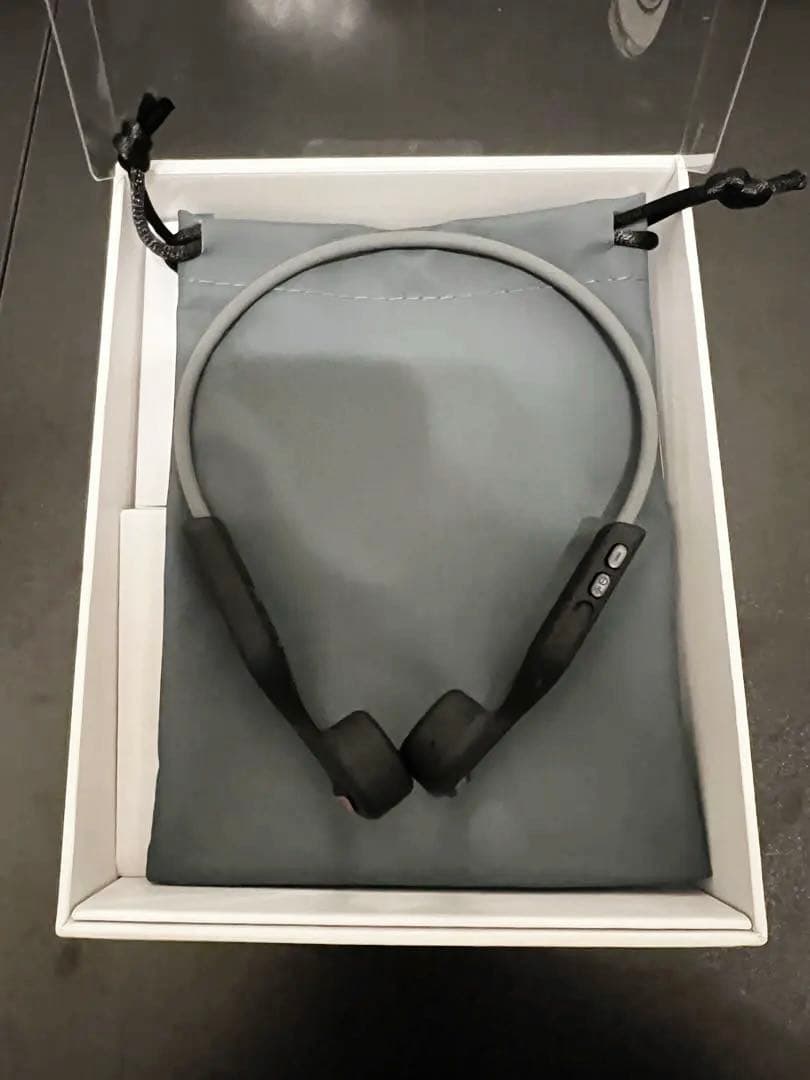 新品未使用SHOKZ OPENMOVE 骨伝導イヤホン グレー