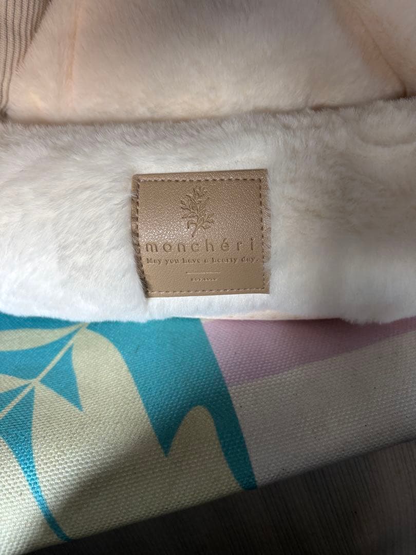 美品！　ファードーム型セミクローズドファーペットハウス クッション付