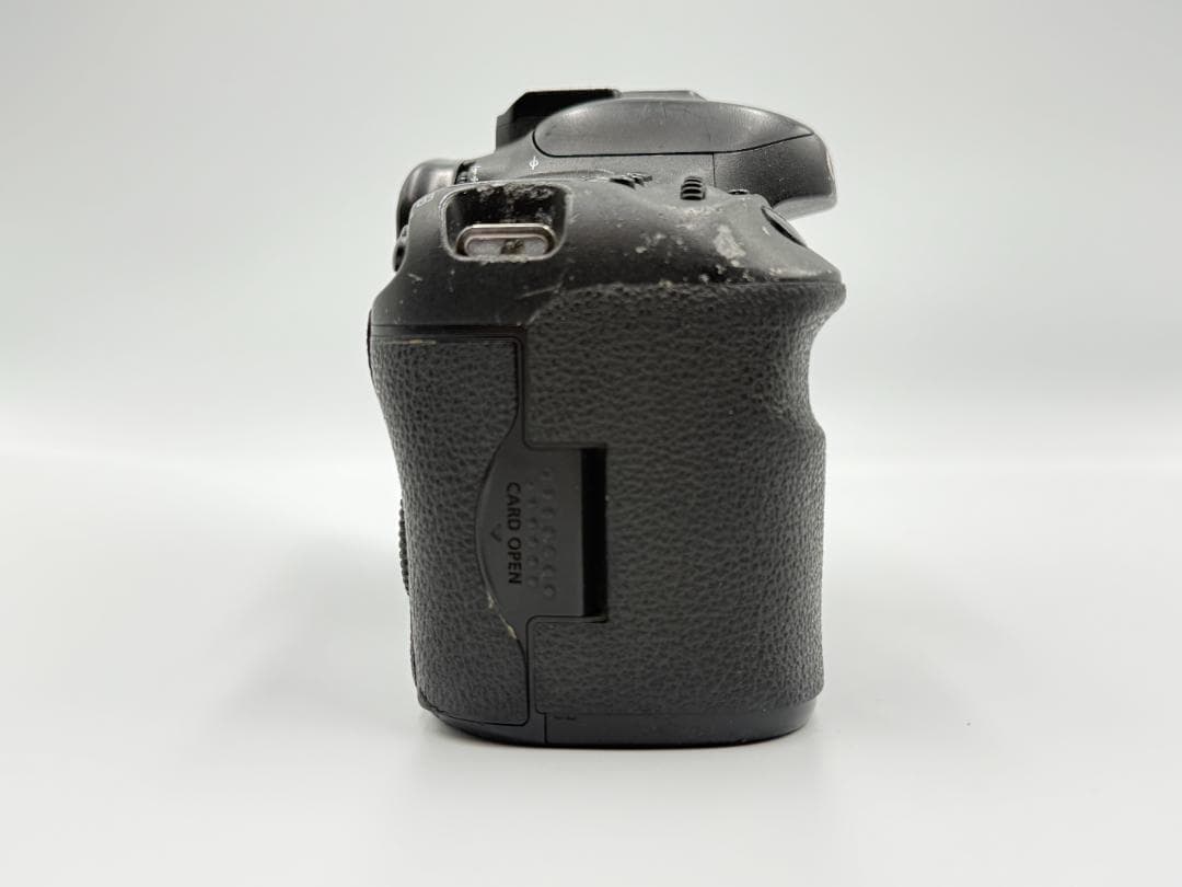 Canon EOS 7D Mark II デジタル一眼レフカメラ