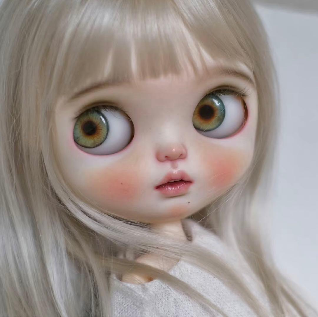 作家様カスタムブライス きれい ドール かわいい 人形