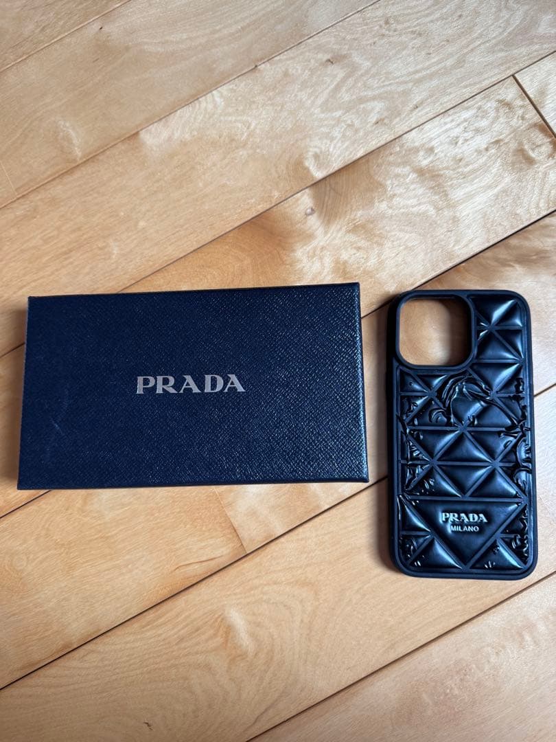 未使用品　PRADA iPhone14Pro Max用ケース ブラック 箱付き